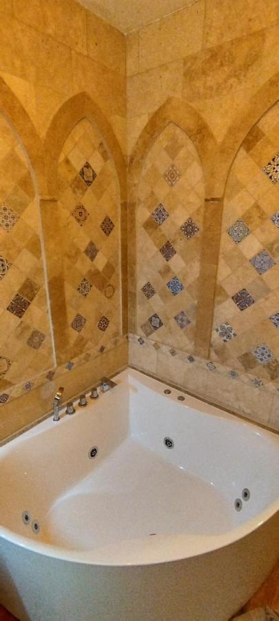 La Maison Des Templiers ~ Ostal Medieval ~ Logis Enchantes Carcassonne Dış mekan fotoğraf