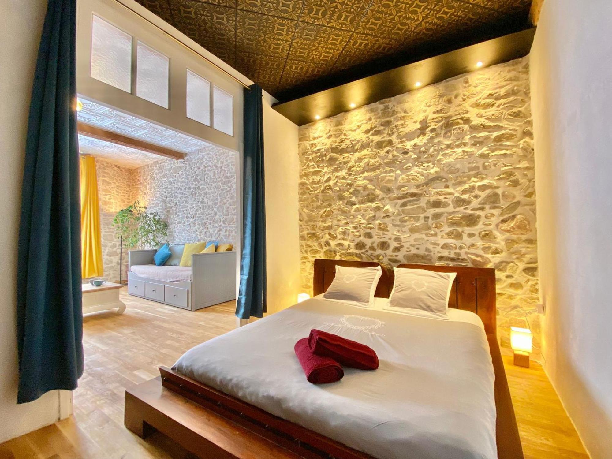 La Maison Des Templiers ~ Ostal Medieval ~ Logis Enchantes Carcassonne Dış mekan fotoğraf