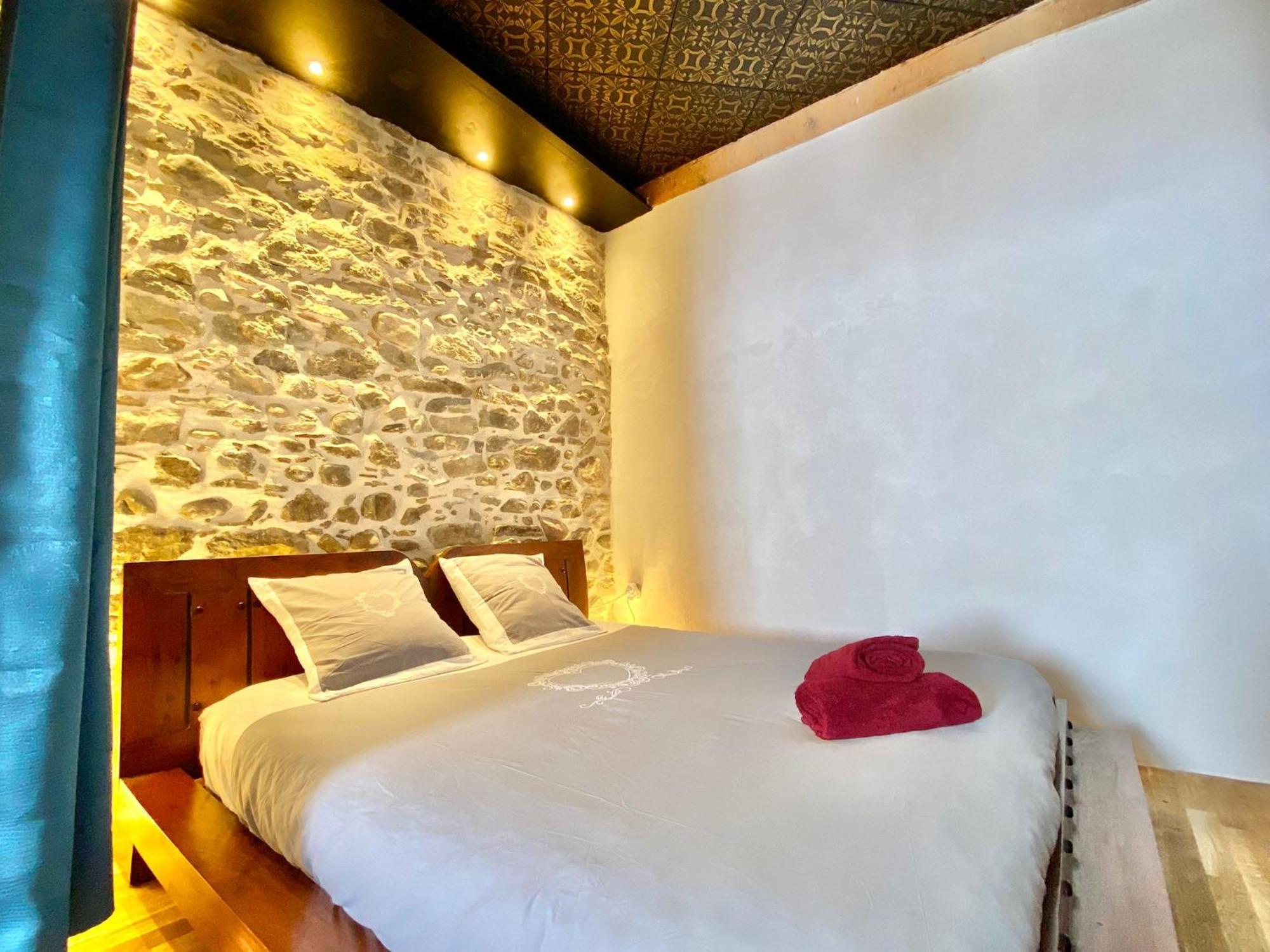 La Maison Des Templiers ~ Ostal Medieval ~ Logis Enchantes Carcassonne Dış mekan fotoğraf